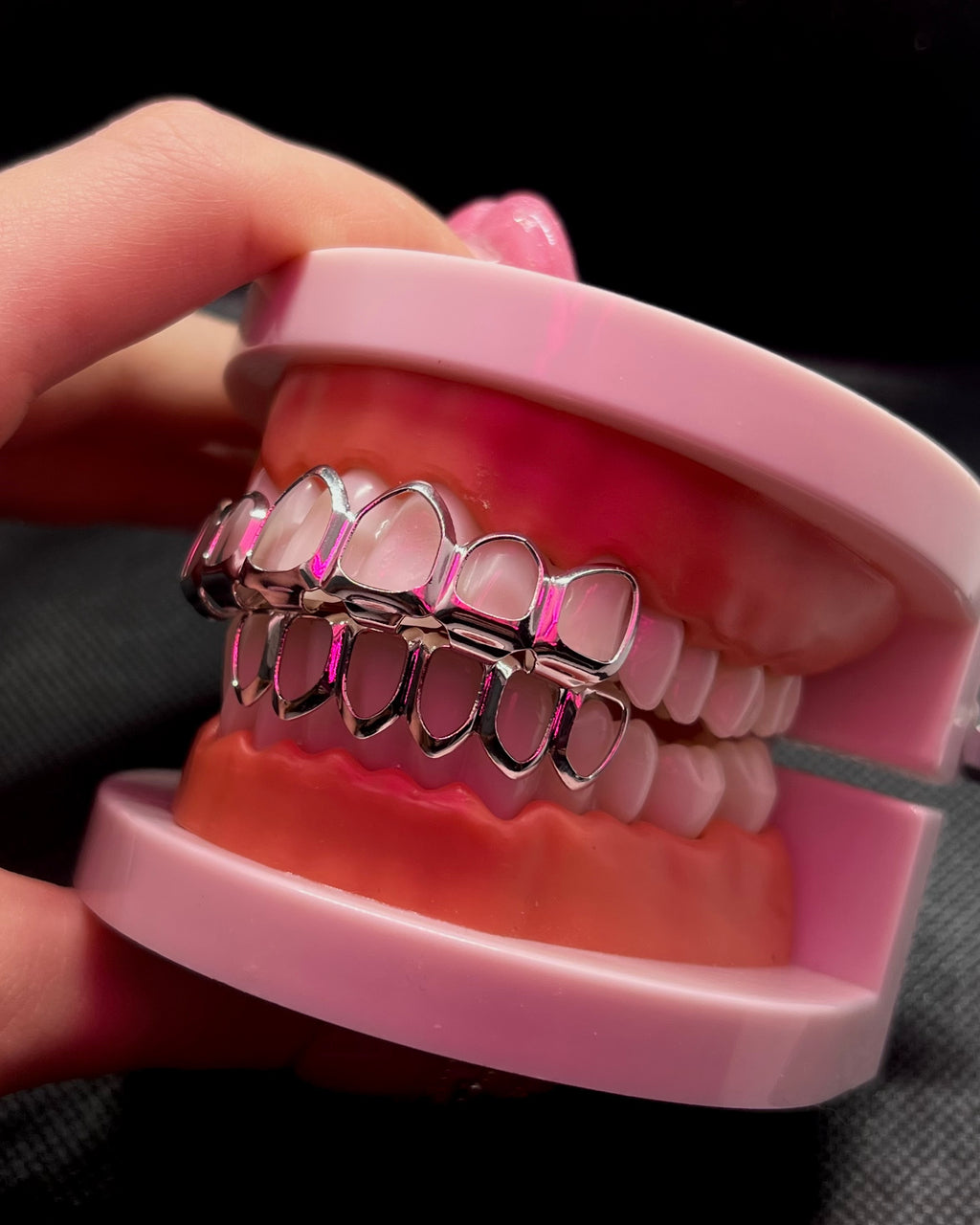 Upper + bottom teeth grillz (2pcs)