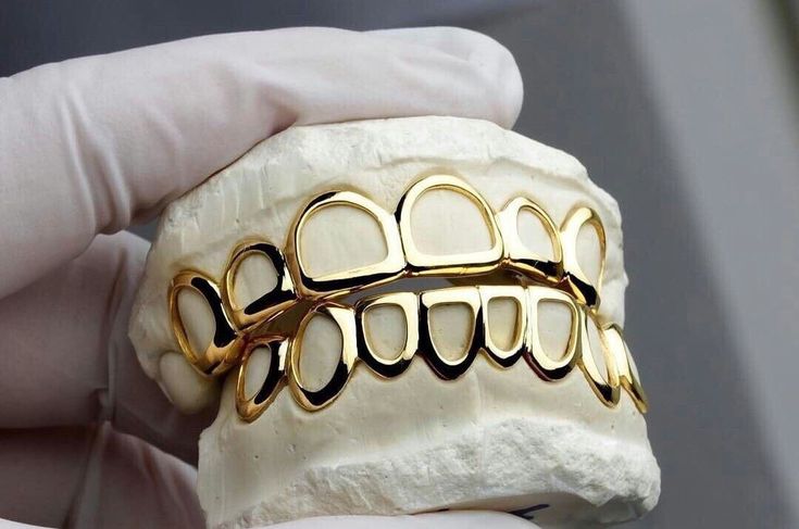 Upper + bottom teeth grillz (2pcs) GOLD