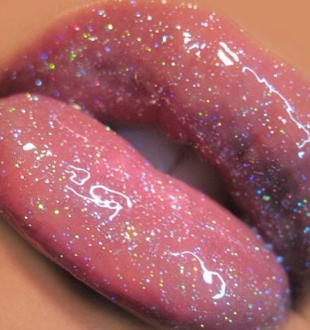 ICEESKIES glitter lip gloss