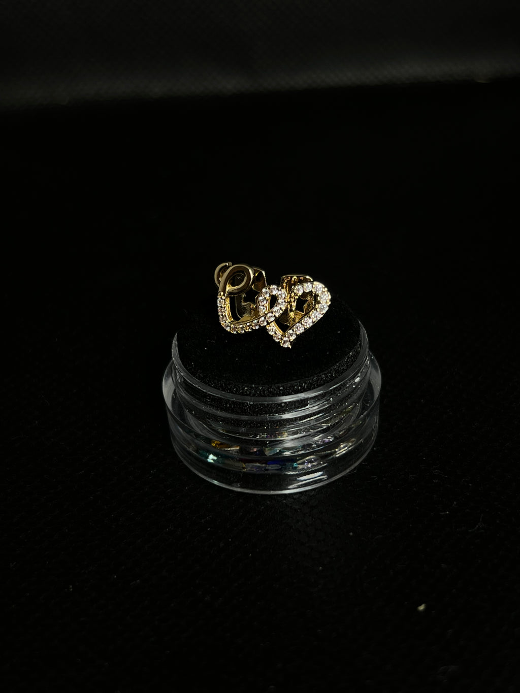 Heart-shaped grillz with gems