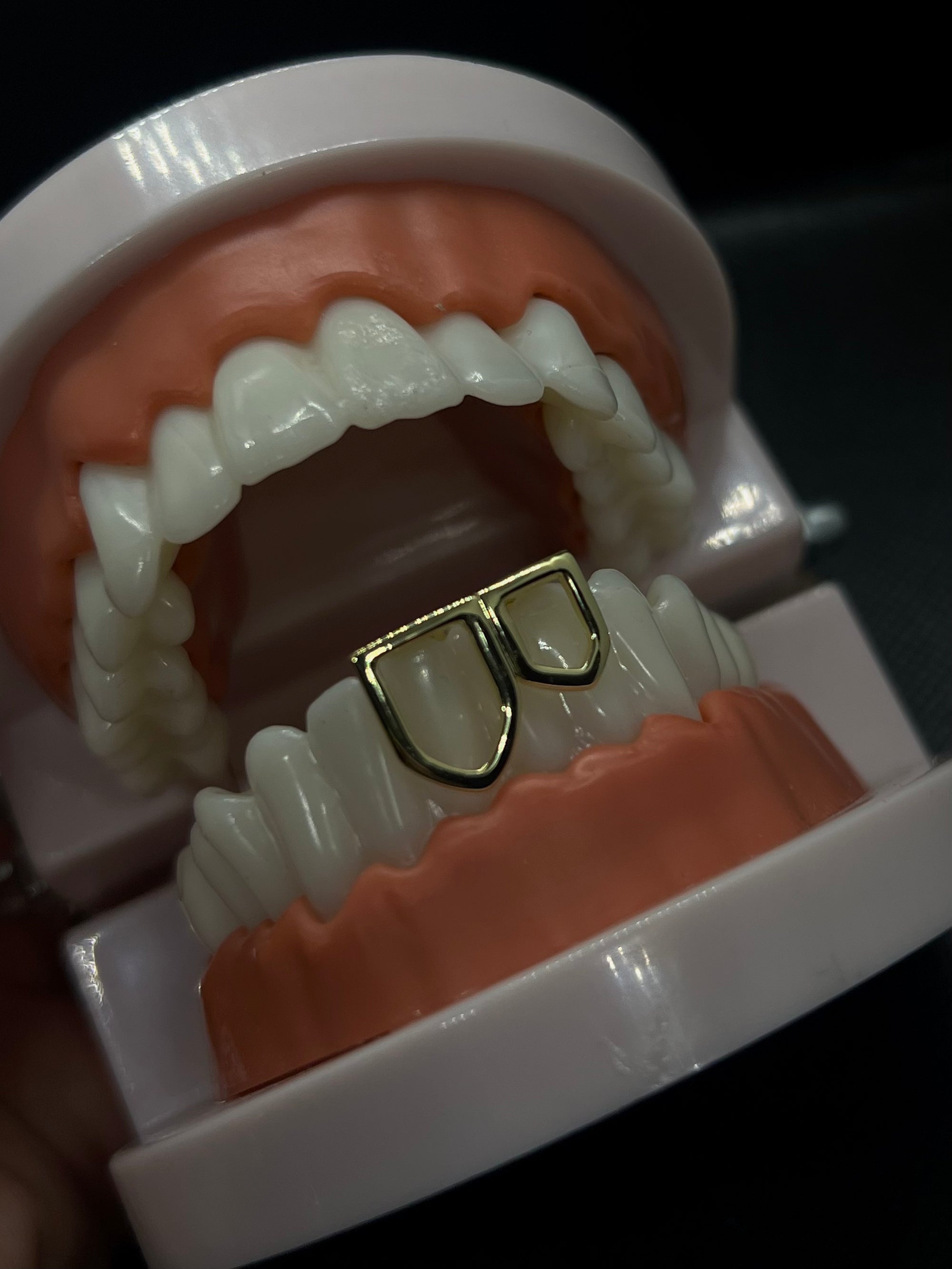GRILLZ "gold double cap "