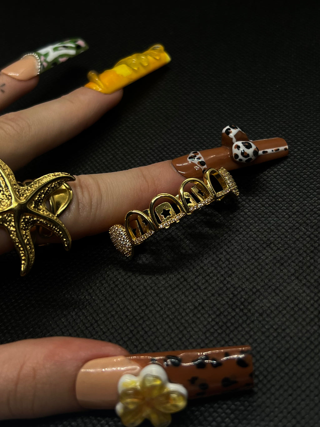 Grillz "upper teeth" gold