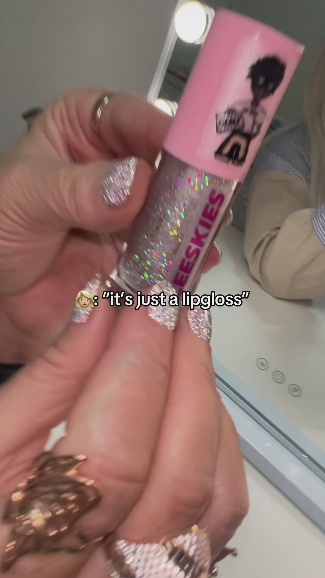 ICEESKIES glitter lip gloss