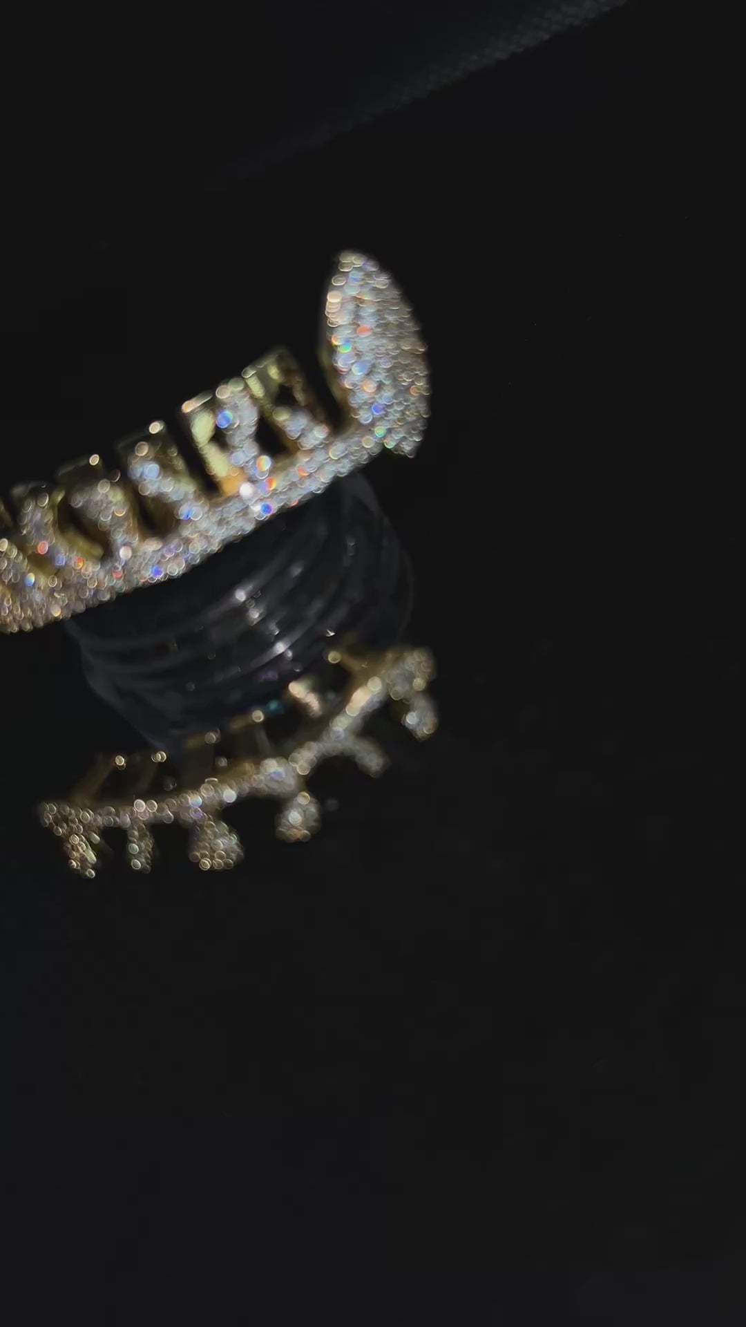 Upper + Bottom teeth grillz with gems