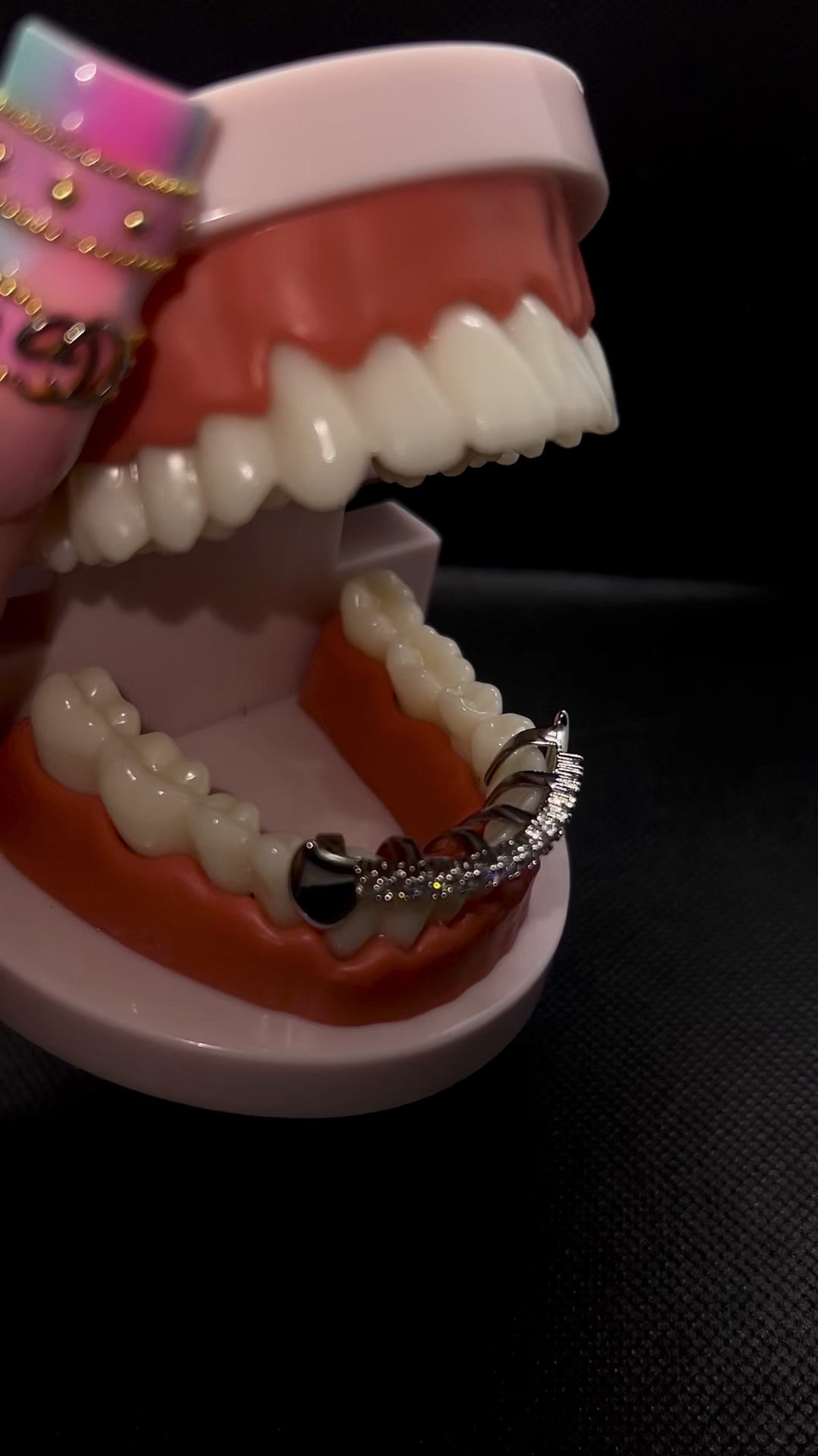 Bottom teeth grillz